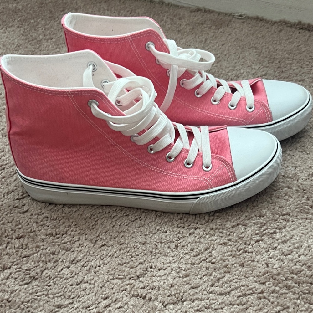 Pink High-Top Sneakers W11/M9